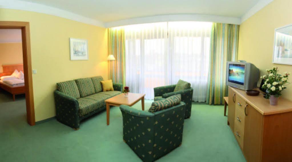 Appartment Hotel Victoria Bad Füssing Exteriör bild