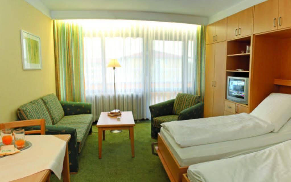 Appartment Hotel Victoria Bad Füssing Exteriör bild